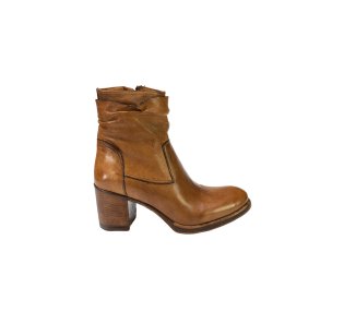 Handmade women's ankle boot in genuine leather 100% Italian