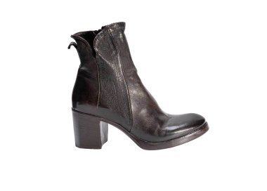 Handmade women's ankle boot in genuine leather 100% Italian