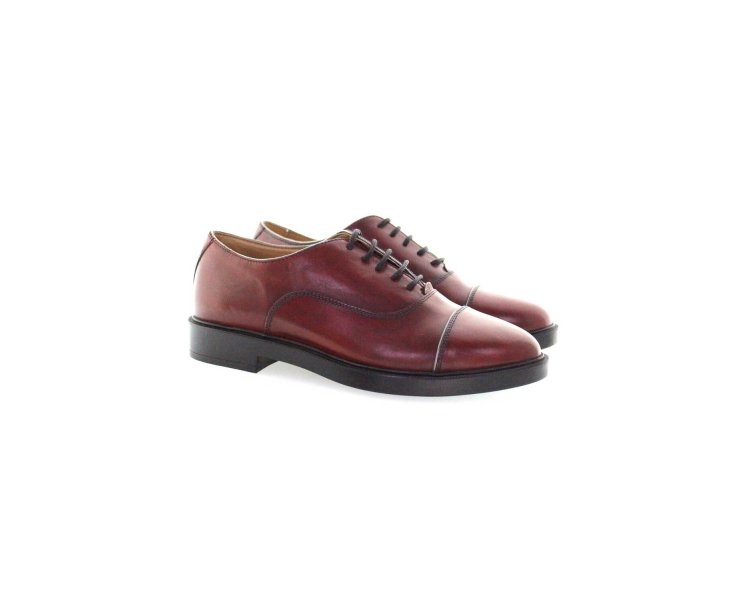 Handmade woman`s lace-up shoes in genuine leather 100% Italian