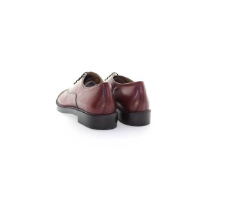 Handmade woman`s lace-up shoes in genuine leather 100% Italian