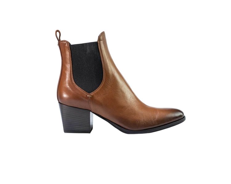 Handmande women`s ankle boots in genuine soft calf leather 100% italian