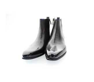 Handmade men`s ankle boots in genuine leather 100% italian