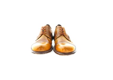 Men's safari lace-ups shoes handmade in genuine leather, yallow color with a bro