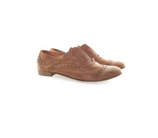 Handcrafted women`s shoes in genuine leather