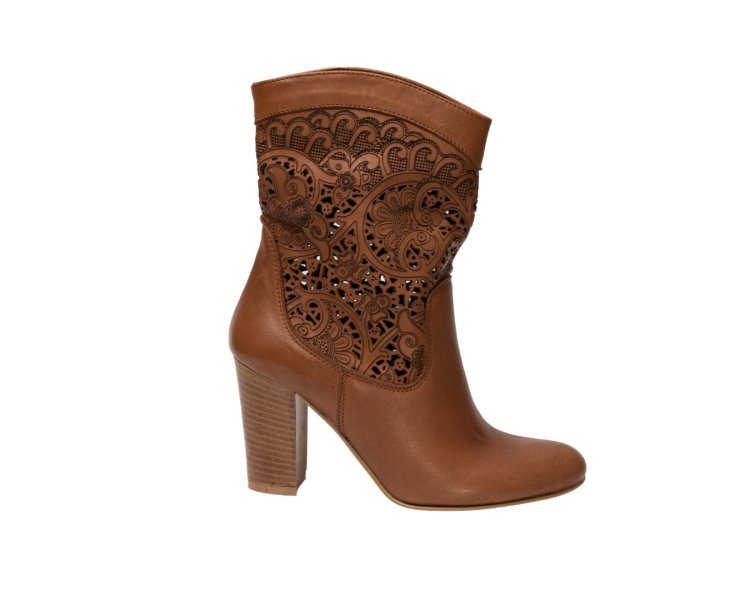 Handcrafted women`s ankle boots in soft genuine leather