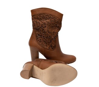 Handcrafted women`s ankle boots in soft genuine leather