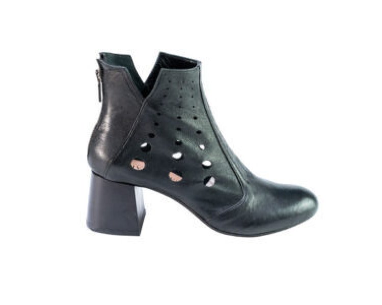 Handcrafted women`s ankle boots in genuine calf leather