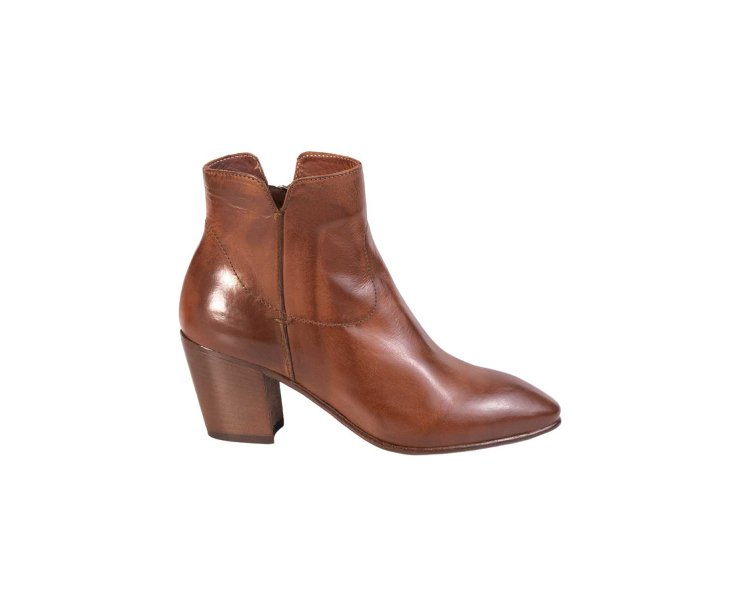 Handmade woman`ankle boots in genuine leather 100% italian