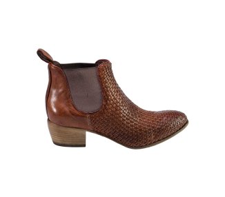 Handemade woman`s ankle boots in genuine leather 100% italian