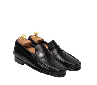 Handcrafted men`s moccasins in genuine leather