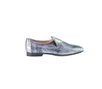 Handmade woman`s flat shoes in genuine leather