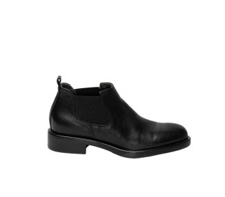 Handcrafted women`s ankle boots in genuine leather