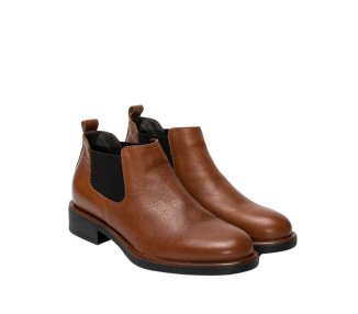 Handcrafted women`s ankle boots in genuine leather