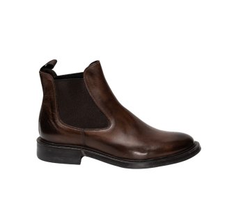 Handcrafted men`s ankle boots in genuine leather