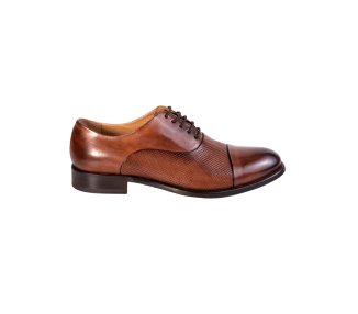 Handcrafted elegant men`s lace-up shoes in calf leather