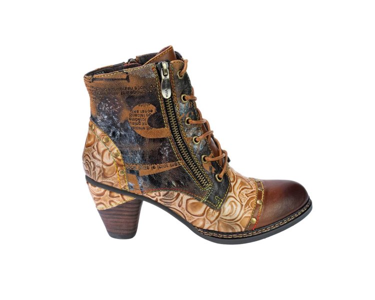 Handcrafted women`s ankle boots in genuine leather