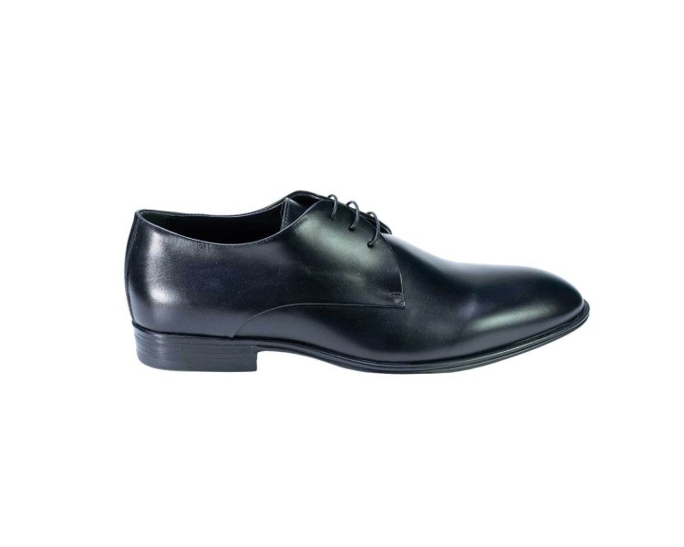 Artisan laced-up shoes for men in genuine leather