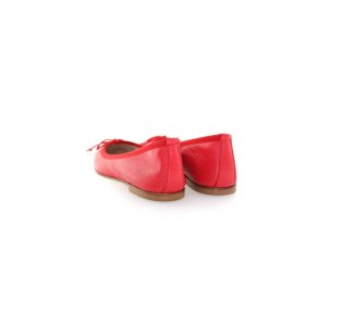 Handmade woman`s flat shoes in genuine leather 100% Italian