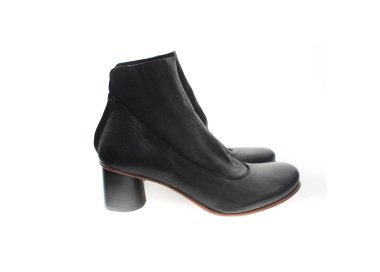 Handmade woman`s ankle boot in genuine leather