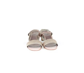 Handamde woman`s sandals  in genuine leather 100% Italian