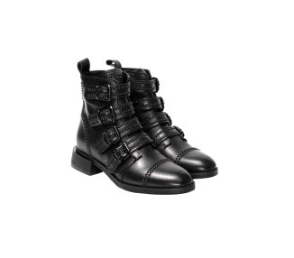 Handcrafted women`s ankle boots in calf leather