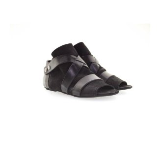 Woman`s sandals in genuine leather 100% italian