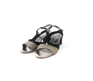 Handmade woman`s sandals in genuine leather 100% Italian