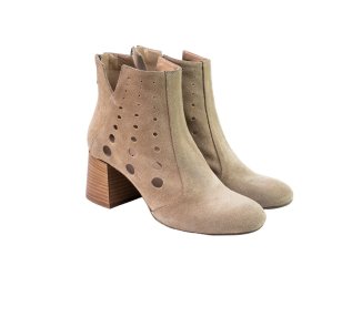 Handcrafted women`s ankle boots in genuine calf leather