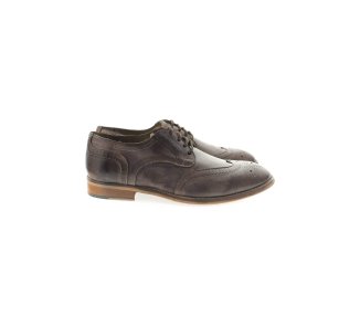 Handmade men's shoes in laser-etched calf leather