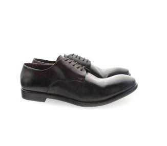 Handmade men`s lace-up shoes in genuine leather 100% italian