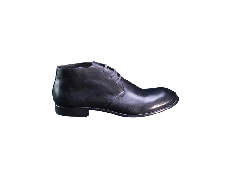 Handmade men`s ankle boots in genuine leather 100% italian