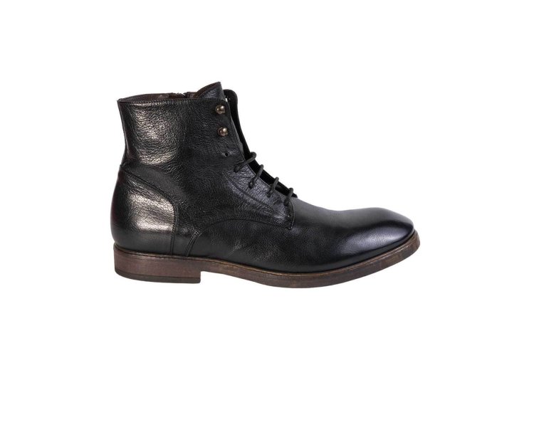 Handmade men`s ankle boots in genuine leather 100% italian