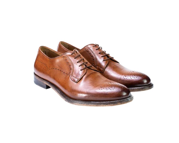 Artisan laced-up shoes for men in genuine leather