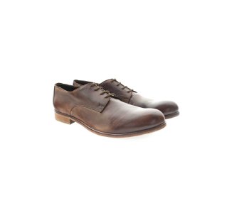 Handmade men`s shoes in genuine leather 100% Italian