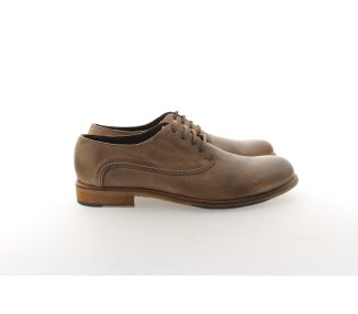 Handmade men`s shoes in genuine leather 100% italian