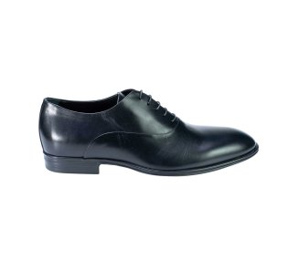 Artisan laced-up shoes for men in genuine leather