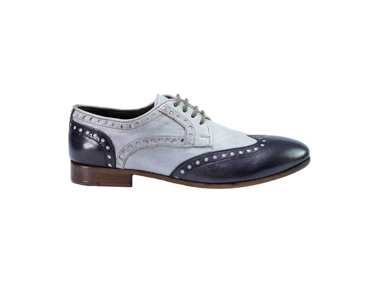 Handcrafted women`s lace-up shoes in soft genuine leather english style