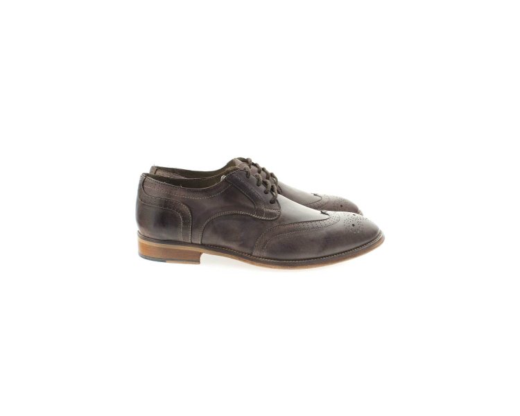 Handmade men's shoes in laser-etched calf leather